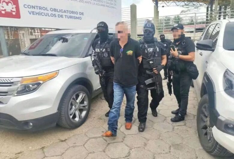 Suspeito de integrar o PCC é expulso da Bolívia e entregue à PF na fronteira