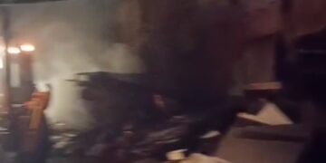Incêndio destrói marcenaria durante a noite em Campo Grande