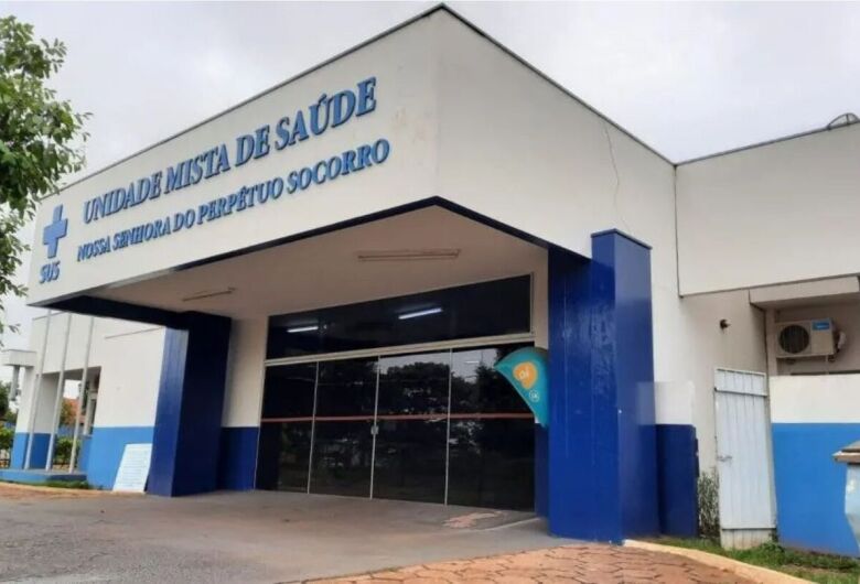 Mulher fica ferida após ser atacada com golpes de faca durante discussão
