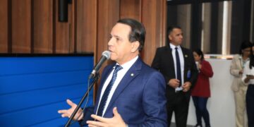 “As pessoas precisam saber seus direitos”: Coronel David quer avisos sobre proibição de multa fidelidade