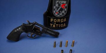 Homem é preso após atirar contra muro da ex-companheira