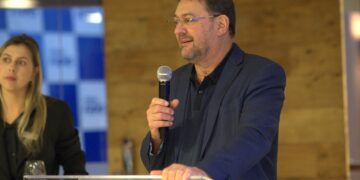Fiems reúne empresários de SC para discutir cidades