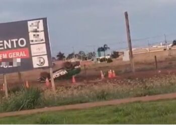 Viatura da Polícia capota durante treinamento em Dourados Viatura da Polícia capota durante treinamento em Dourados