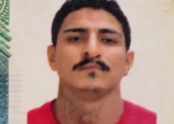 Homem morre após confronto com policiais durante operação