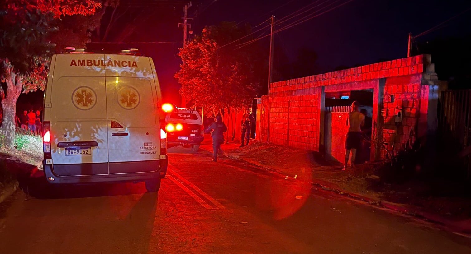 Homem é morto a tiros no quintal de casa no interior de MS
