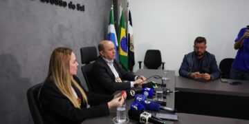 Por trás da tela, uma rede atraía, ameaçava e controlava adolescentes