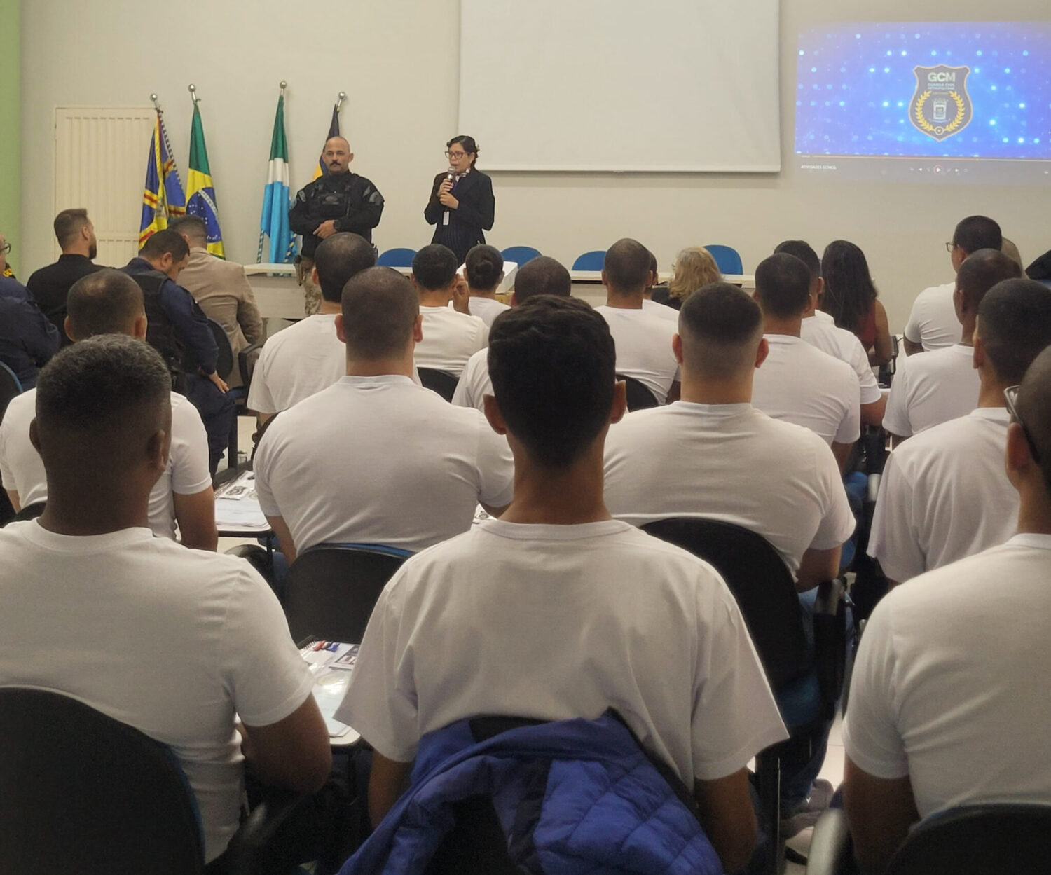 Prefeitura inicia curso de formação para novos GCM