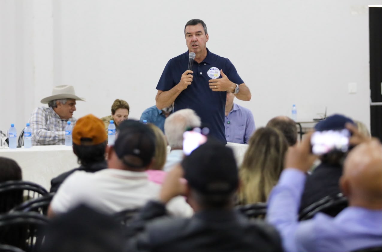 Riedel discute propostas para fortalecer o agro de MS em encontro com produtores