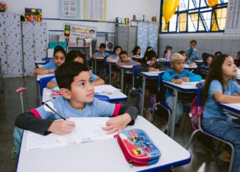 Escolas recebem reforço para enfrentar temporais e calor