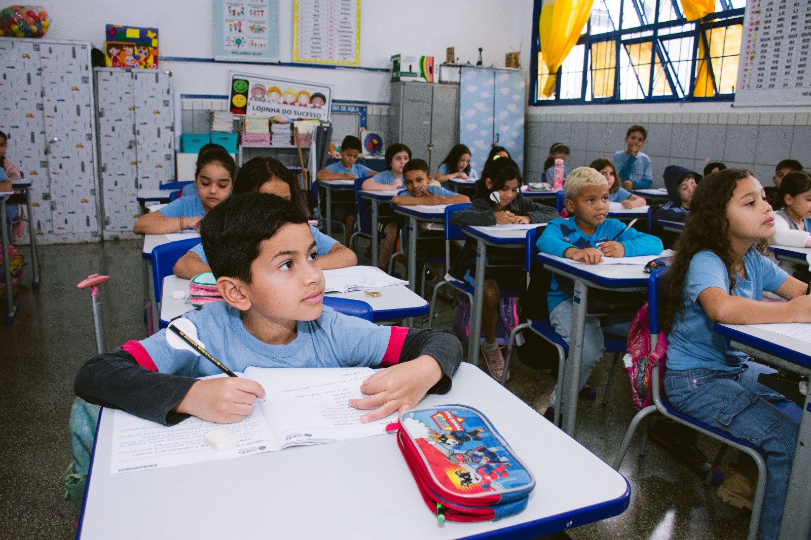 Escolas recebem reforço para enfrentar temporais e calor