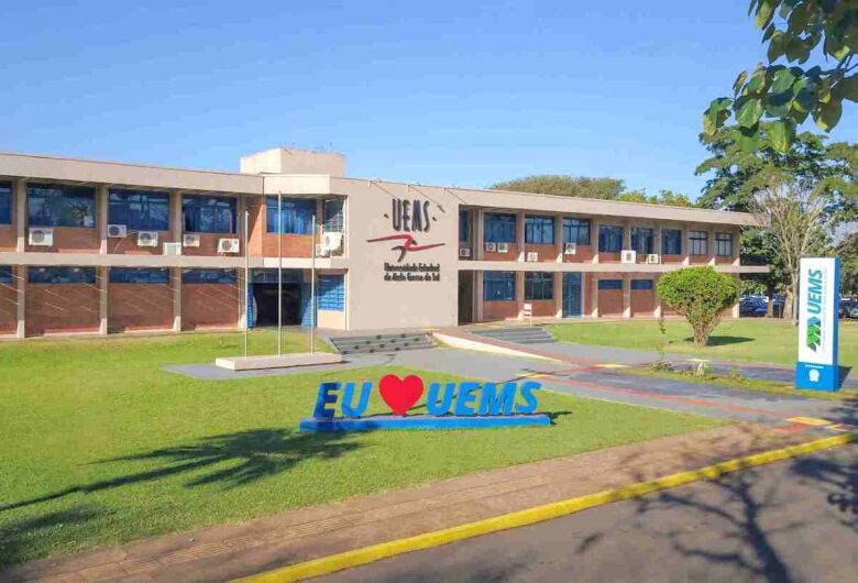 UEMS abre 360 vagas para refugiados e migrantes
