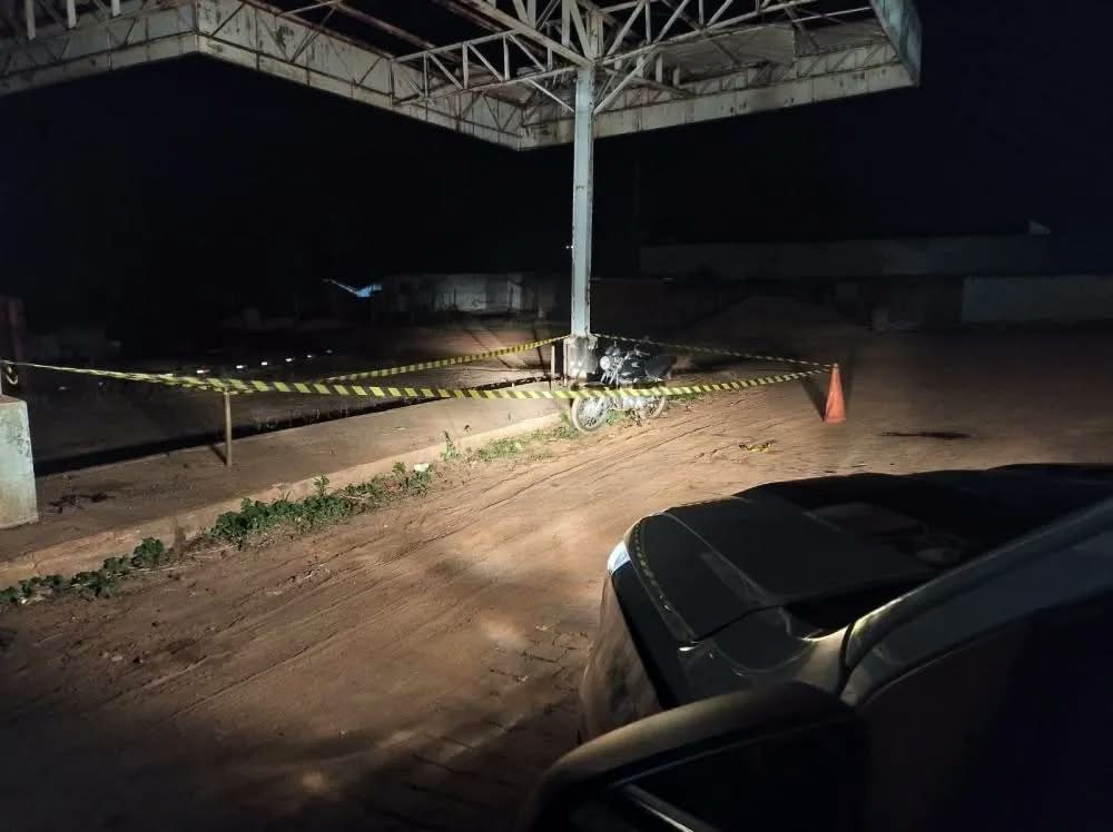 Homem é executado a tiros na varanda de casa