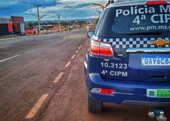 Adolescente de 16 anos é apreendido dirigindo Hilux embriagado Adolescente de 16 anos é apreendido dirigindo Hilux embriagado