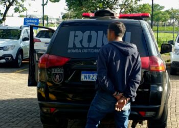 Após ameaças e rondar trabalho da ex, homem resiste à abordagem da GCM Após ameaças e rondar trabalho da ex, homem resiste à abordagem da GCM
