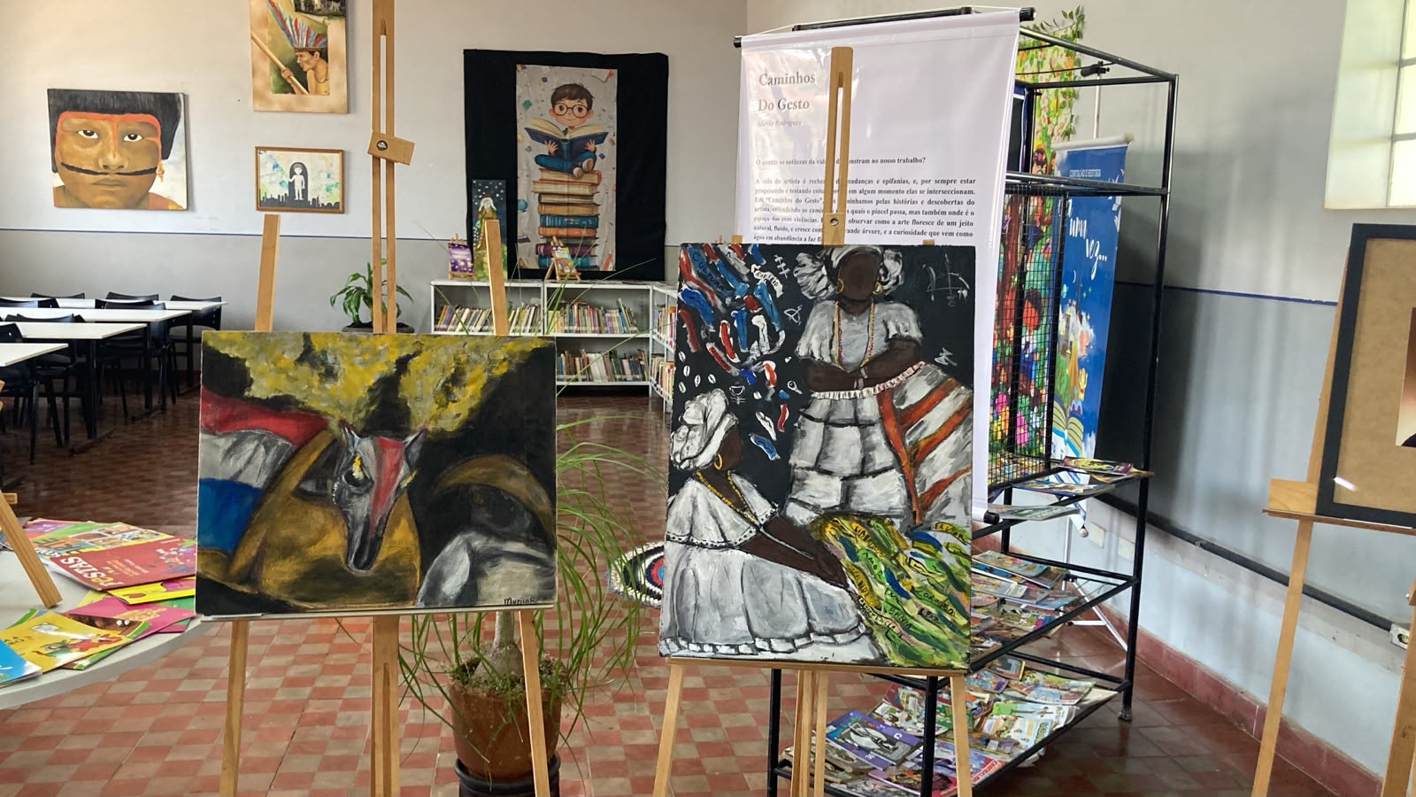 Biblioteca Municipal recebe exposição gratuita sobre a cultura brasileira