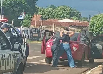 Rota de maconha que saiu de Campo Grande é interceptada e termina com três mulheres presas Rota de maconha que saiu de Campo Grande é interceptada e termina com três mulheres presas