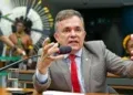 “Não há divergência política que justifique o ódio”, afirma Vander sobre violência contra indígenas em MS “Não há divergência política que justifique o ódio”, afirma Vander sobre violência contra indígenas em MS