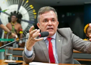 “Não há divergência política que justifique o ódio”, afirma Vander sobre violência contra indígenas em MS “Não há divergência política que justifique o ódio”, afirma Vander sobre violência contra indígenas em MS
