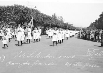 Exposição celebra os 100 anos do Colégio Auxiliadora e resgata sua trajetória Exposição celebra os 100 anos do Colégio Auxiliadora e resgata sua trajetória