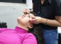 Capacitação em extensão de cílios oferece 40 vagas a partir desta segunda-feira Capacitação em extensão de cílios oferece 40 vagas a partir desta segunda-feira