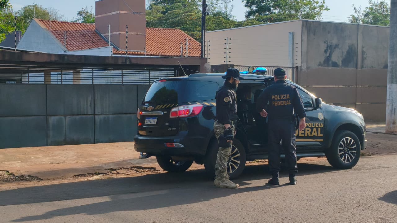 Policial militar aposentado e esposa são presos em imóvel suspeito de refinar drogas