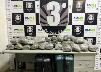 Jovens são presos com mais de 60 kg de maconha em carros de aplicativo