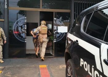 Operação contra facções mobiliza 100 policiais e leva mais de 10 pessoas para investigação