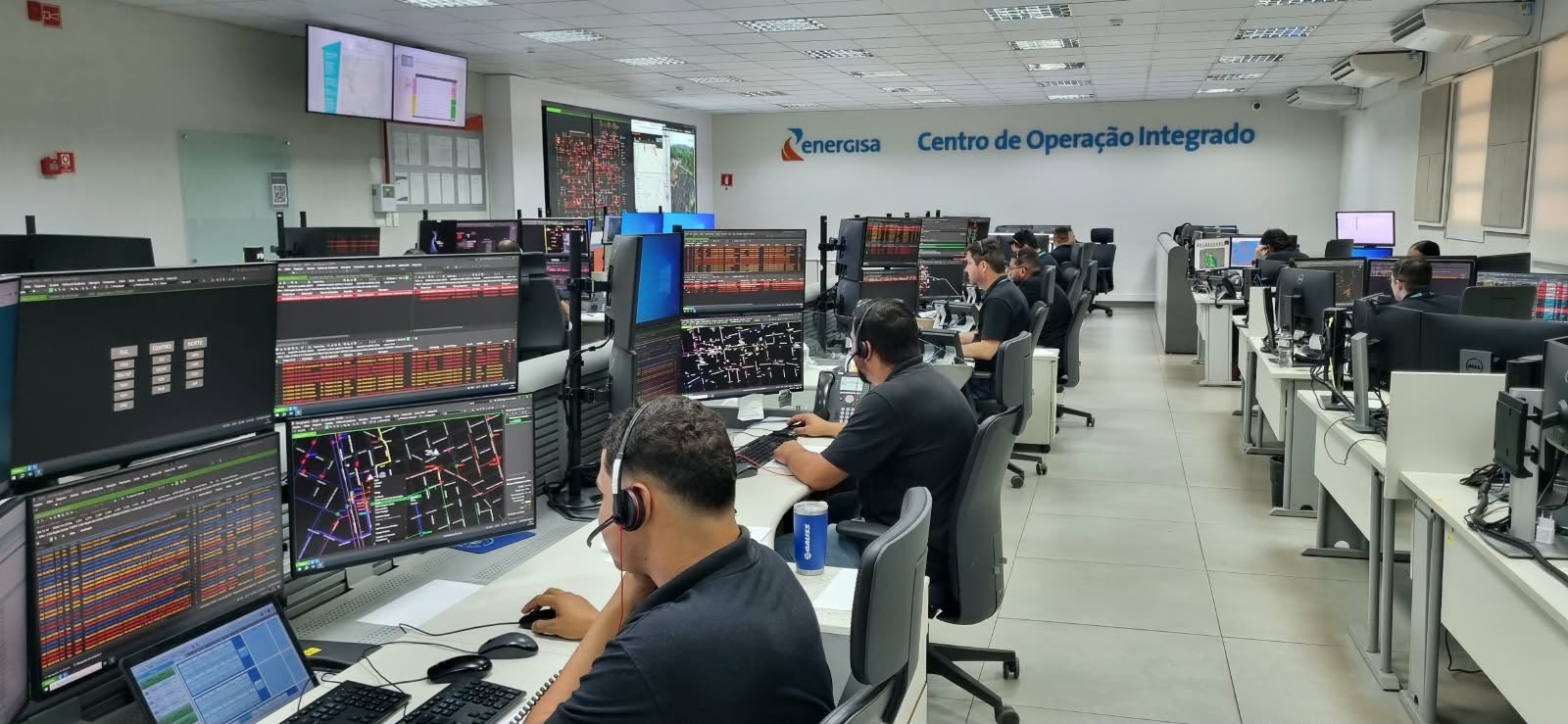 Chuva e ventos colocam energia dos locais de votação no radar
