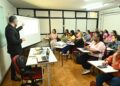 Feirão reúne oportunidades de trabalho e serviços de saúde para 102 pessoas na Capital