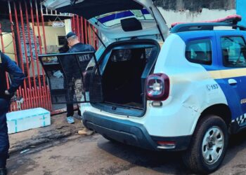 Peças de semáforo furtado são encontradas em ferro-velho clandestino em Campo Grande Peças de semáforo furtado são encontradas em ferro-velho clandestino em Campo Grande
