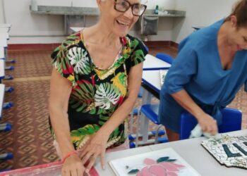 Curso de mosaico é concluído com finalização de peças na Casa da Cultura Curso de mosaico é concluído com finalização de peças na Casa da Cultura