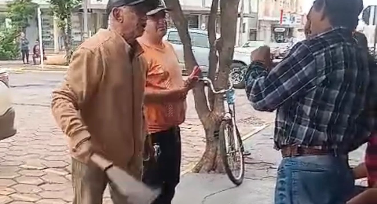 Cobrança de aposta eleitoral provoca discussão com facão no centro de Nova Andradina