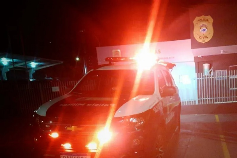 Motorista embriagado atropela pai e filho de 1 ano e foge em MS
