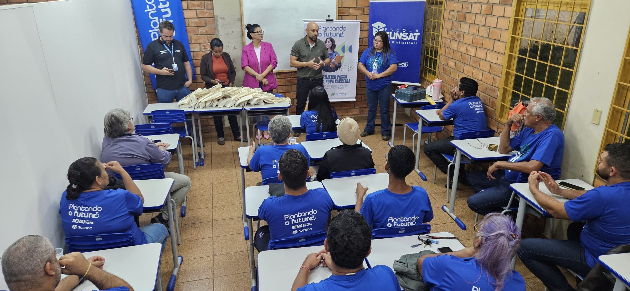 Polo Moreninhas forma turma de reparos hidráulicos sem faltas  